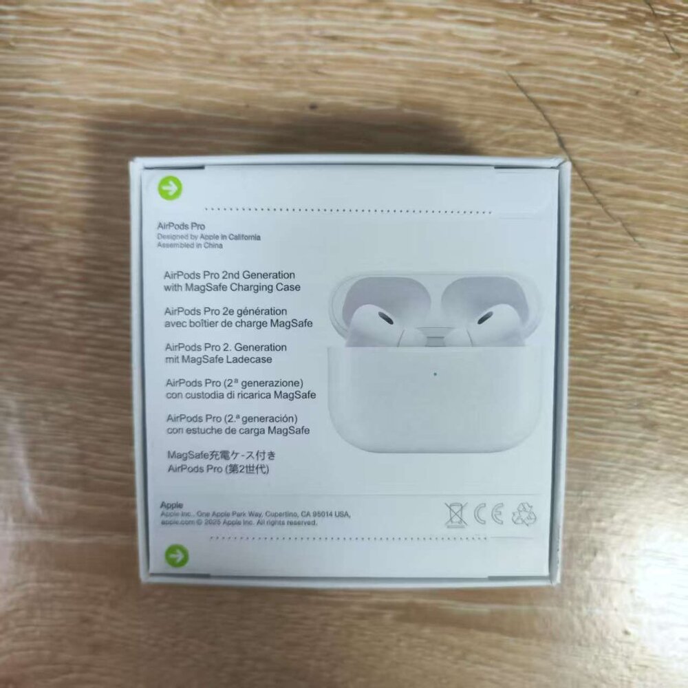 Apple AirPods Pro ANC with Charging Case - Picture 2 of 4